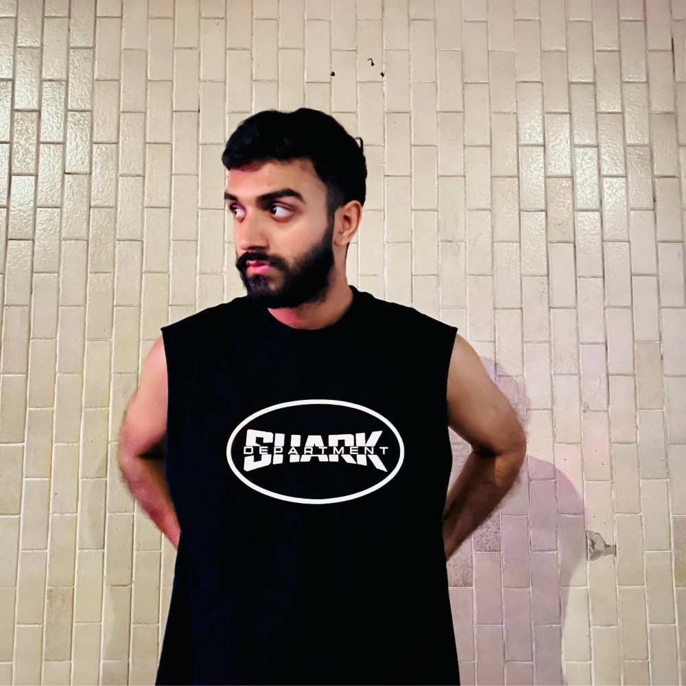 MUSCLE TEE